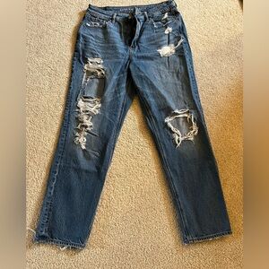 American Eagle Mom Jean Women's Size 10 Regular Light Blue Distressed